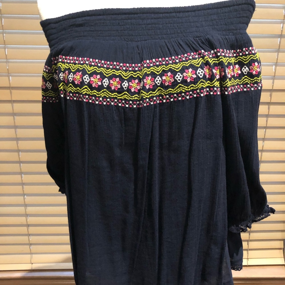 Off the shoulder top size medium
